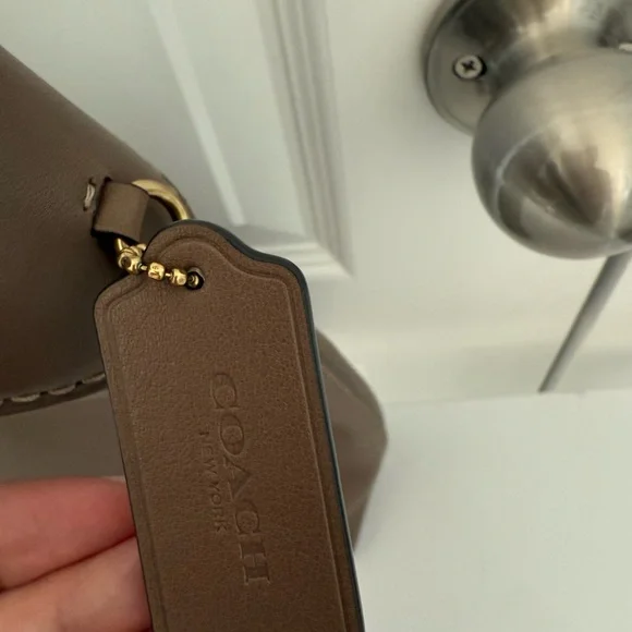 Coach Brooklyn 28 Dark Stone - Picture 3 of 12